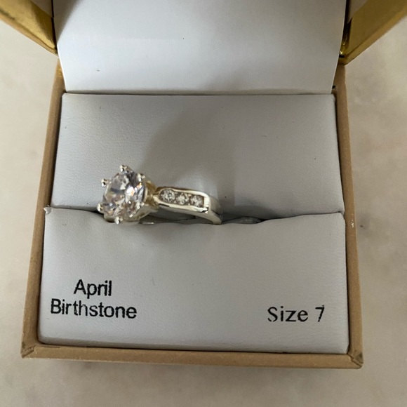 April birthstone ring. - Picture 4 of 6